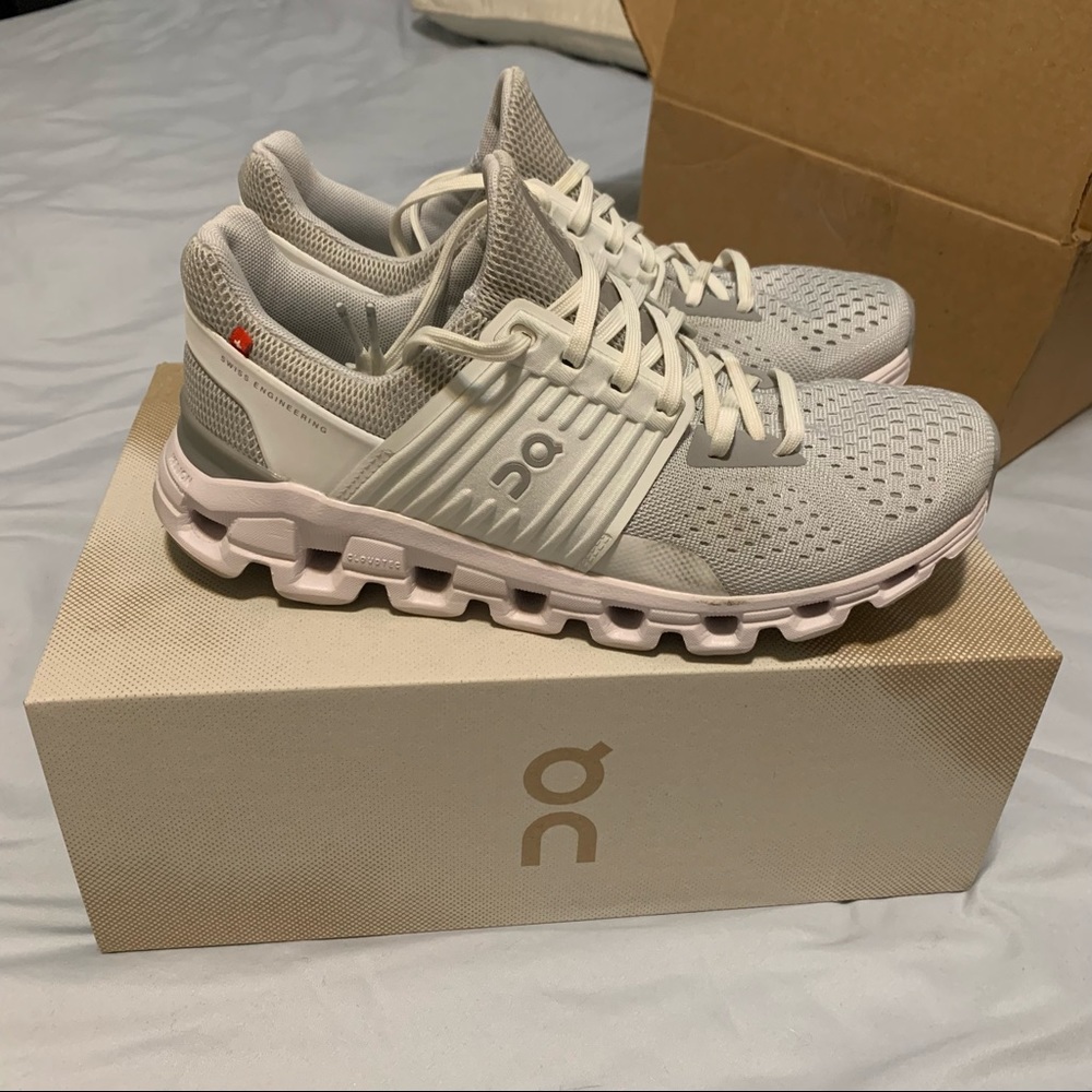 On Cloudswift Running Shoes